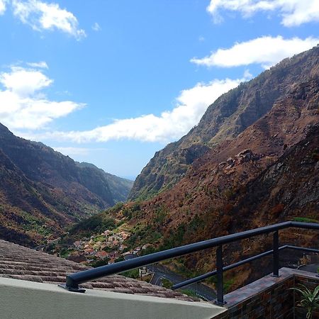 Green Valley House Madeira 리베이라브라바 외부 사진