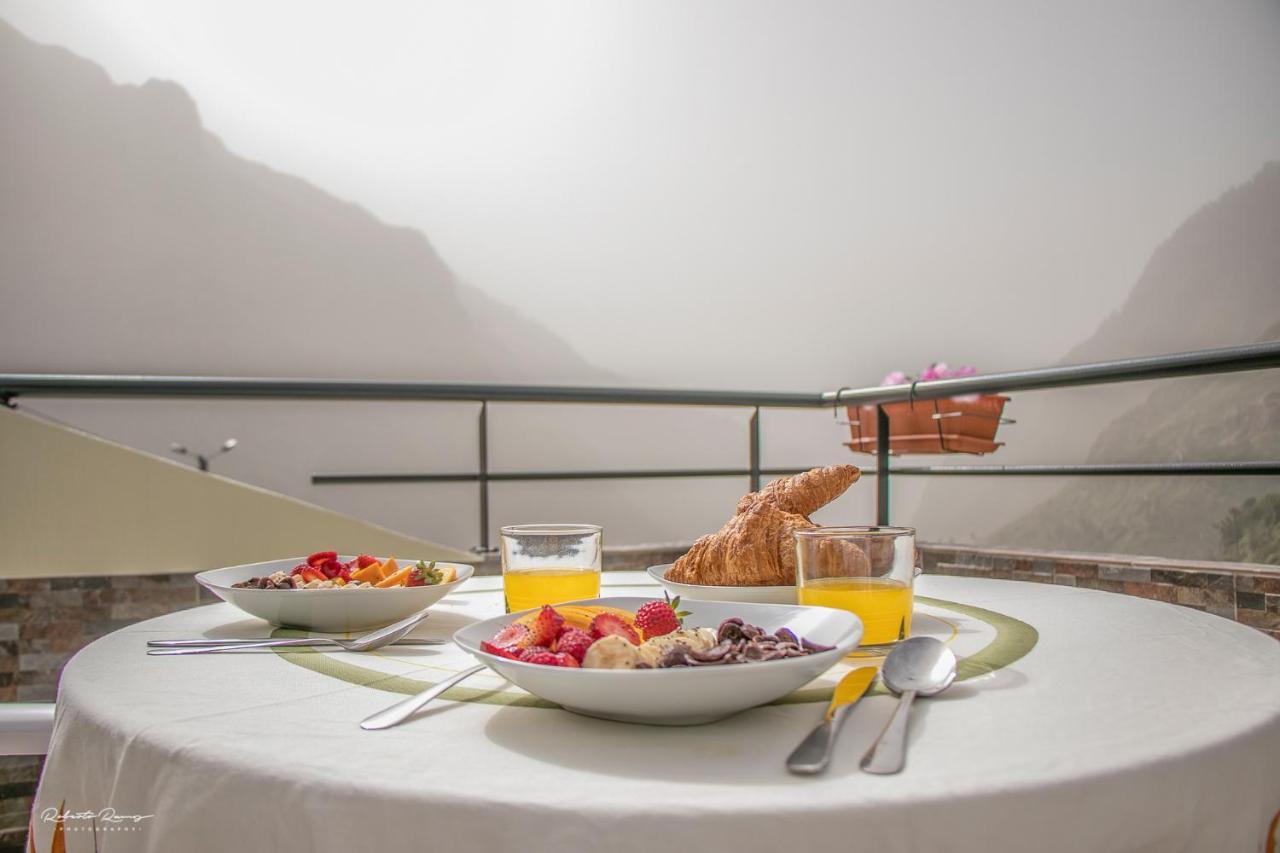 Green Valley House Madeira 리베이라브라바 외부 사진
