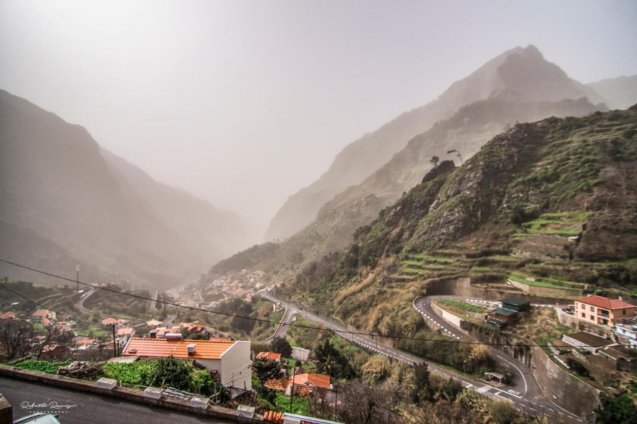 Green Valley House Madeira 리베이라브라바 외부 사진